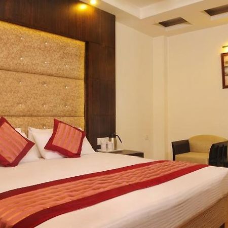 Hotel City Height - Delhi Ncr Id Not Accepted Neu-Delhi Exterior foto