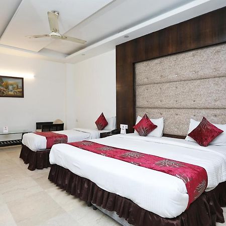 Hotel City Height - Delhi Ncr Id Not Accepted Neu-Delhi Exterior foto