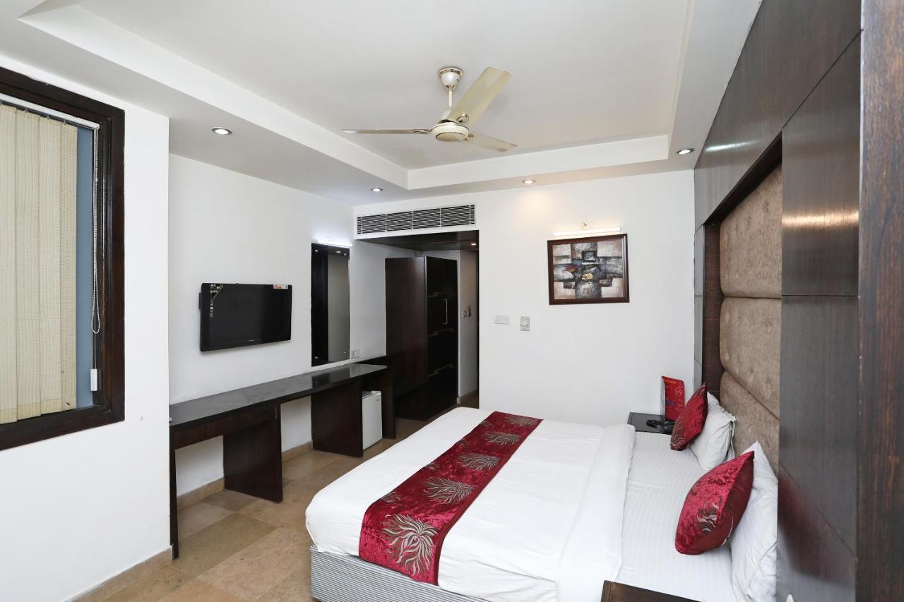 Hotel City Height - Delhi Ncr Id Not Accepted Neu-Delhi Exterior foto