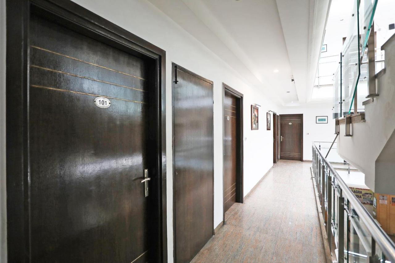 Hotel City Height - Delhi Ncr Id Not Accepted Neu-Delhi Exterior foto